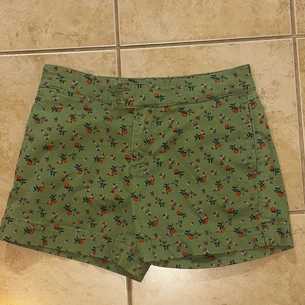 Green Floral Women's Shorts sanctuary x Anthropologie size 26 like a 2